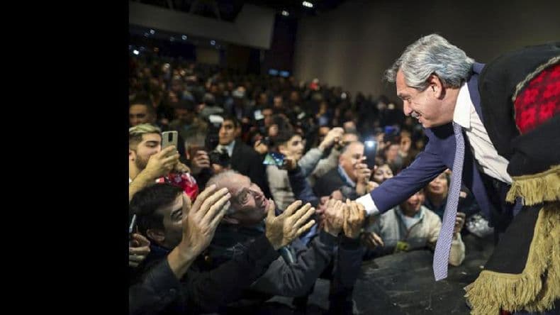 Fernández abre las sesiones del Congreso con varios temas candentes