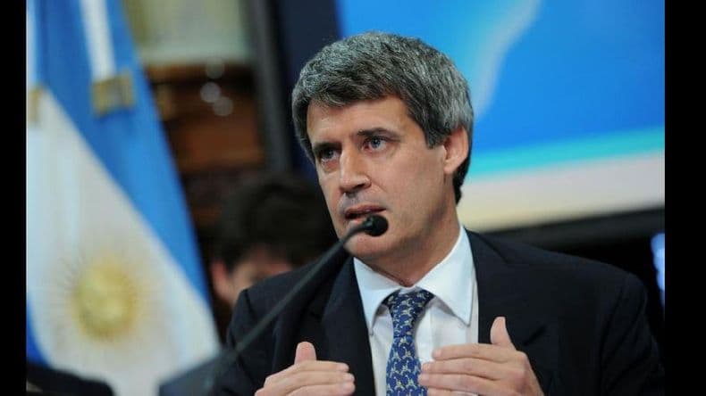 La emisión de deuda es para  “ponerse al día” con otras  obligaciones, dijo Prat Gay