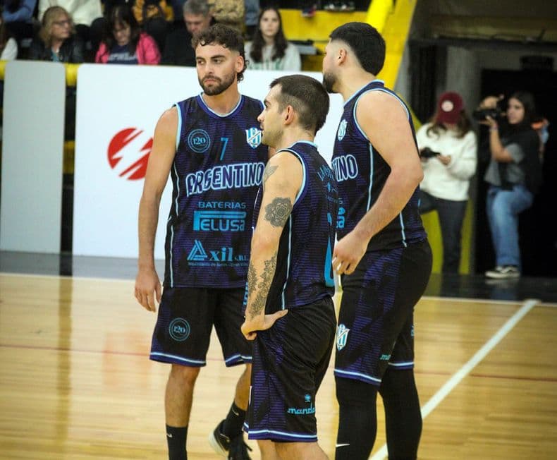 Argentino le arrebató a "Comu" el invicto y la punta del Torneo Apertura de la APB