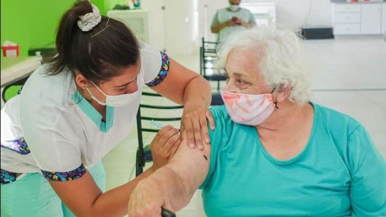 ¿Cuáles son los municipios que se acercan a la "inmunidad de rebaño"?
