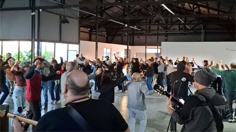 Los Bailecitos Domingueros volvieron a reunir música, danza y tradición en el Parque Belgrano