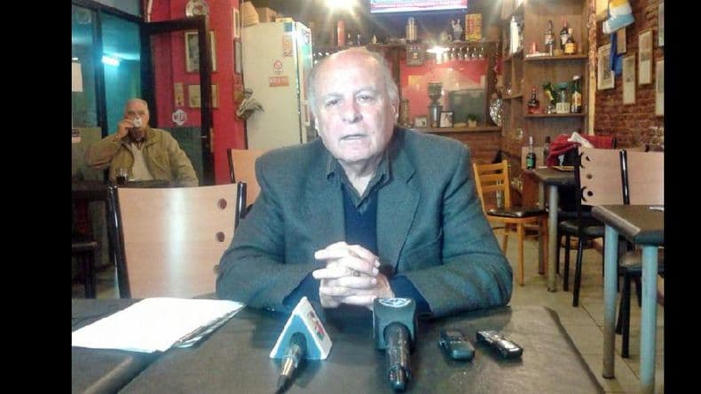 Carlos del Valle realizó su lanzamiento como precandidato a intendente