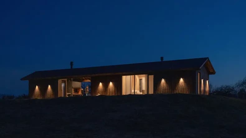 La casa tiene 90 metros cuadrados y está en el delta entrerriano, al sur de la p