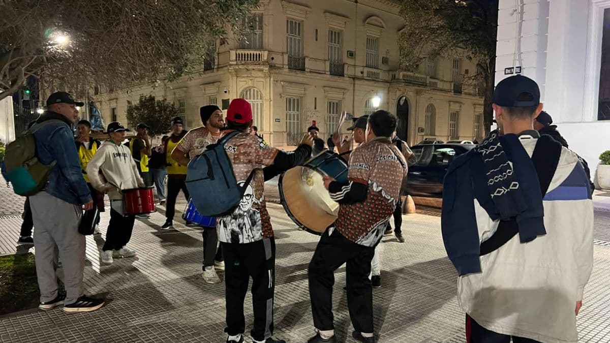 San Nicolás: Jóvenes del Hogar de Cristo peregrinaron a la Catedral por el Día contra las drogas