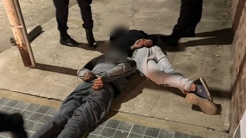 La Patrulla Urbana detuvo a tres sujetos, uno de ellos menor de edad, que deambulaban por los techos de casas
