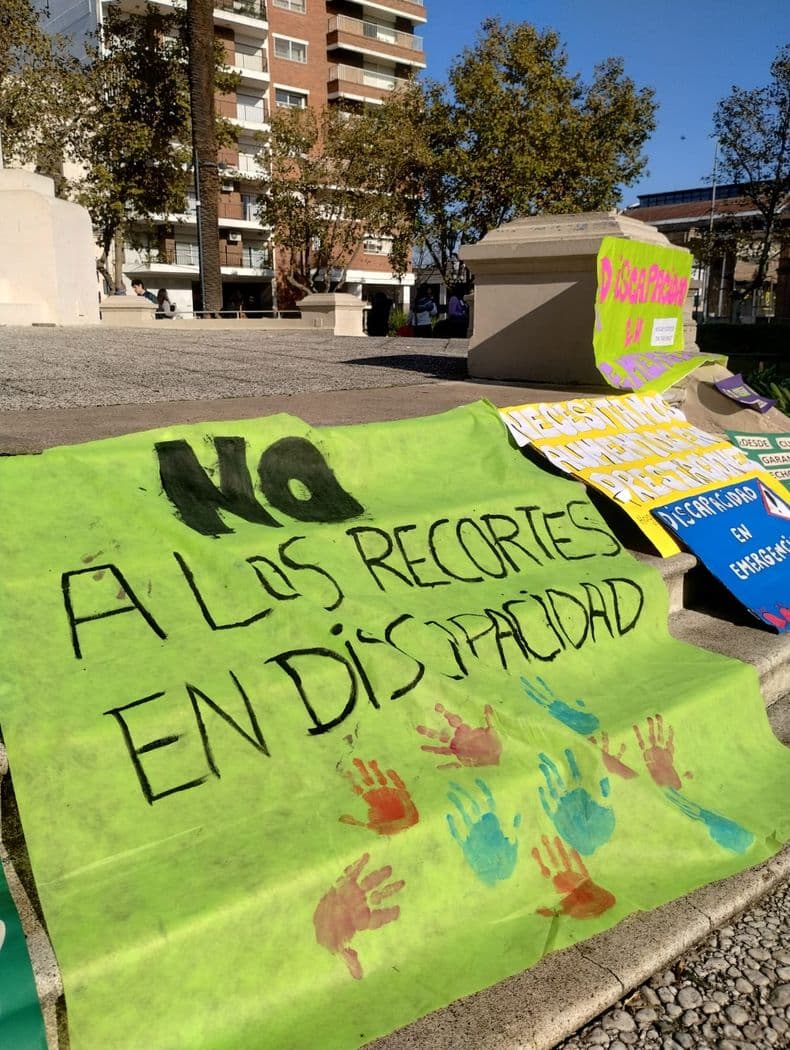Discapacidad en emergencia: un grito que resonó en la Plaza Merced y en todo el país