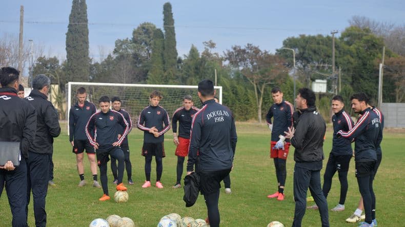 Douglas Haig entrena pensando en la última fecha de la fase regular