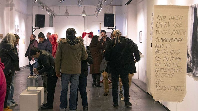 Se habilitó en ArteMás la muestra de artistas regionales titulada "Ese espacio entre nosotrxs"