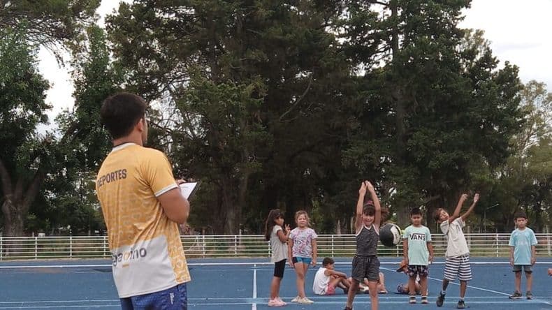 Pileta y pista para los Centro de Desarrollo Comunitario