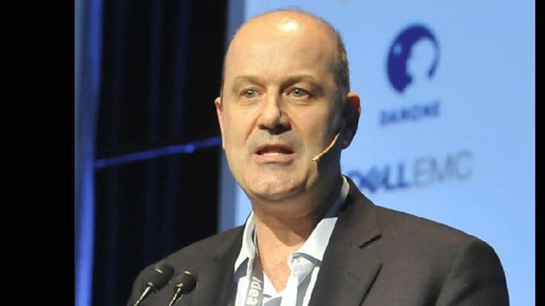 Sturzenegger propuso que los salarios queden atados a la inflación