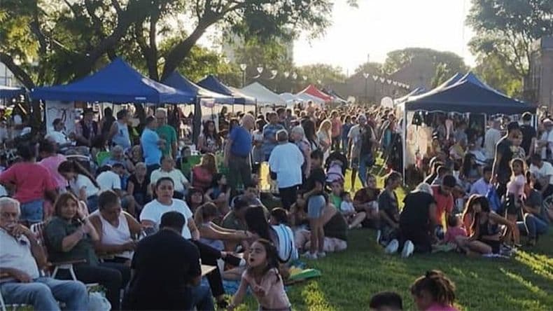 Por una Carita Feliz realiza una Peña Folklórica Solidaria a beneficio de adultos mayores