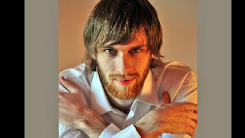 Anacrusa Música presenta al pianista Guillermo Leschner
