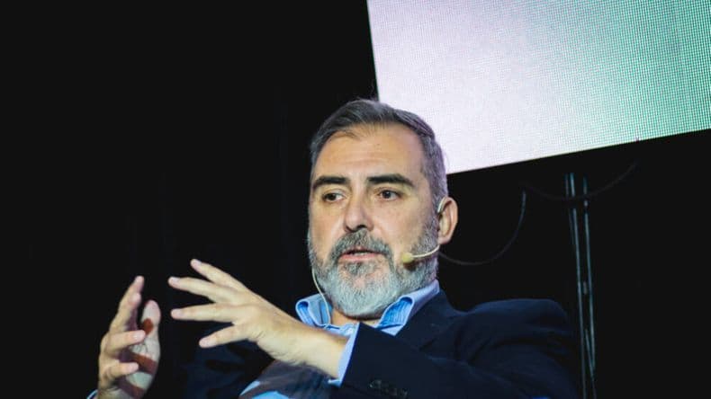 Los desafíos del sector de seguros: impuestos, clientes volátiles y "un mercado que no crece hace ocho años"