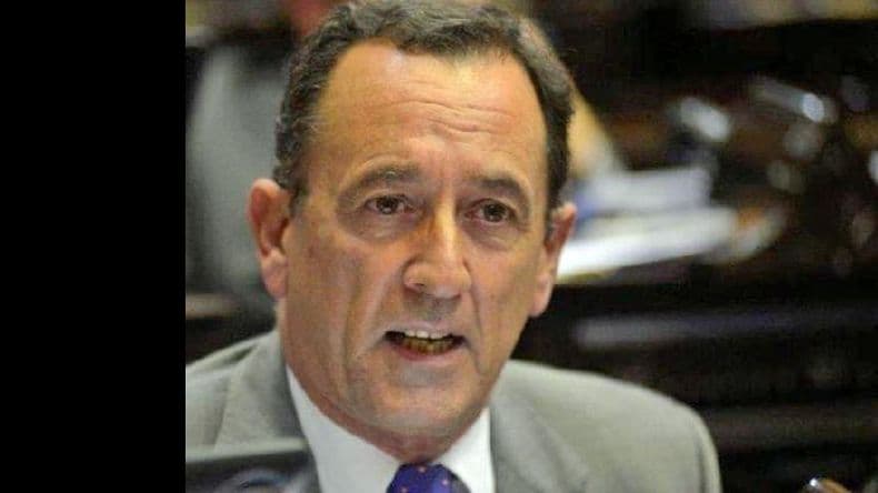 “Cachi” Gutiérrez propone becas universitarias para habitantes de las Malvinas