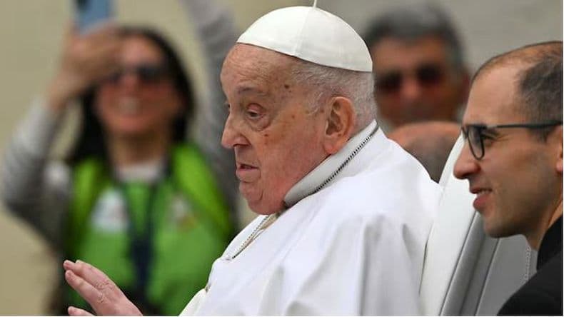 ¿Quién es el sacerdote sampedrino que asistió al Papa Francisco?