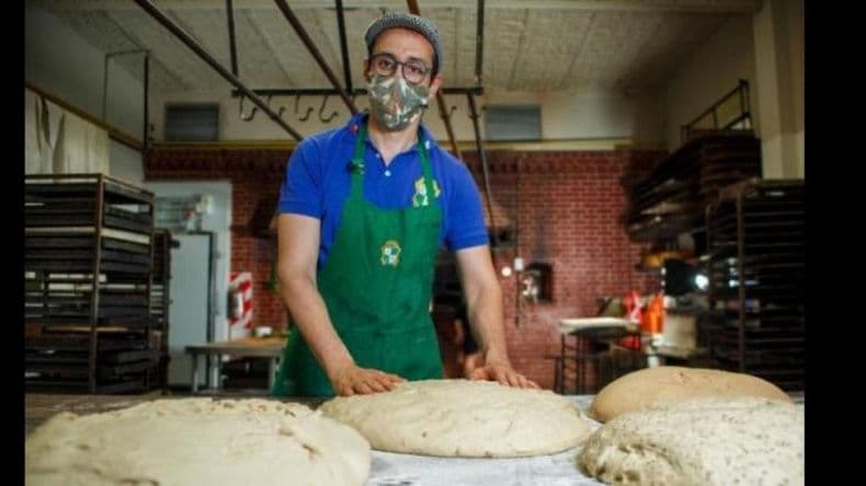 Un pastelero argentino se metió en la final del mundial de pan dulce milanés