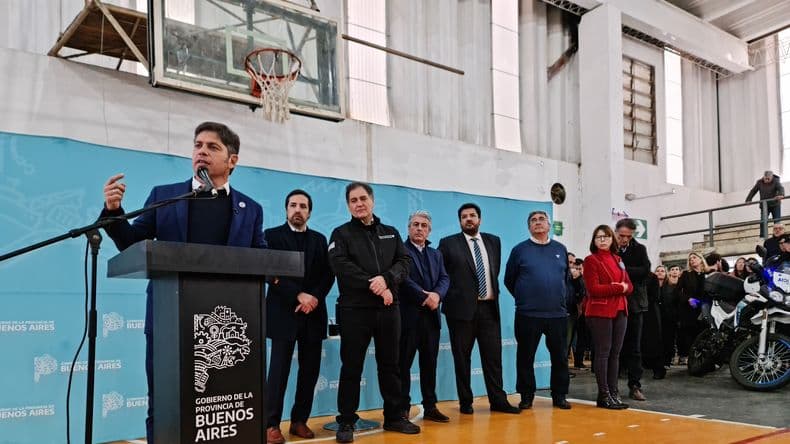 Kicillof en Pergamino: anuncios millonarios, críticas a Milei y relanzamiento político de Fuerza Patria