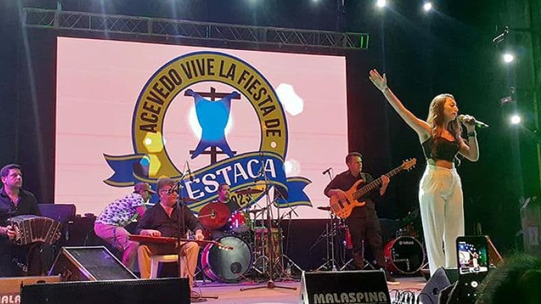 La joven folklorista Mora Moloterna.