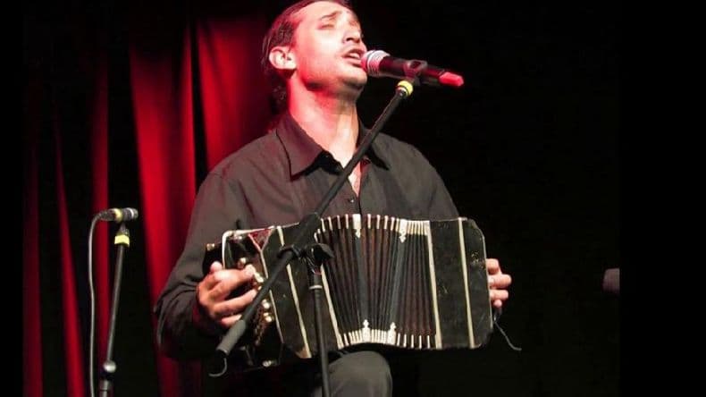 Vendrán Escolaso Guitarra Tango Trío y Leonel Capitano a Florentino