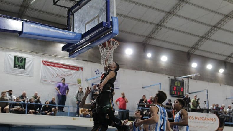 Pergamino Básquet triunfó de local y estiró la serie con Racing de Chivilcoy