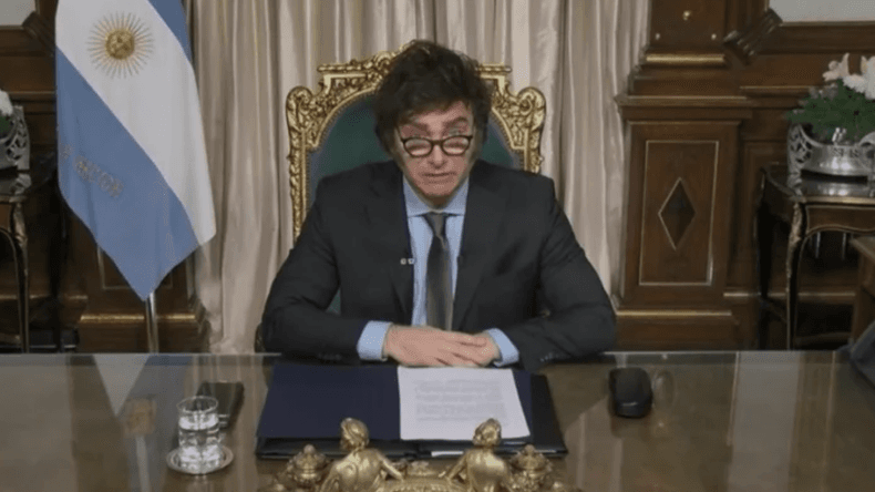 Milei vetó la ley de reparto automático de ATN y desató una nueva pelea con los gobernadores