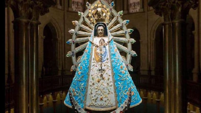 La imagen de la Virgen de Luján sale por los barrios de su jurisdicción parroquial