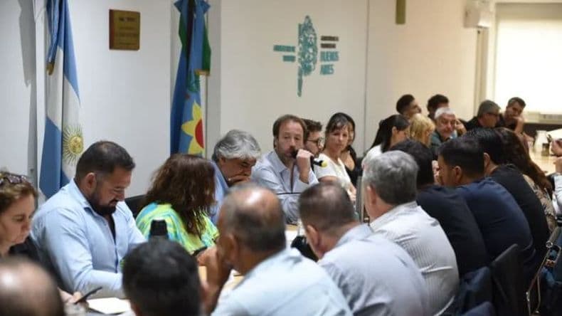 Paritarias estancadas: el Gobierno bonaerense vuelve a posponer la negociación