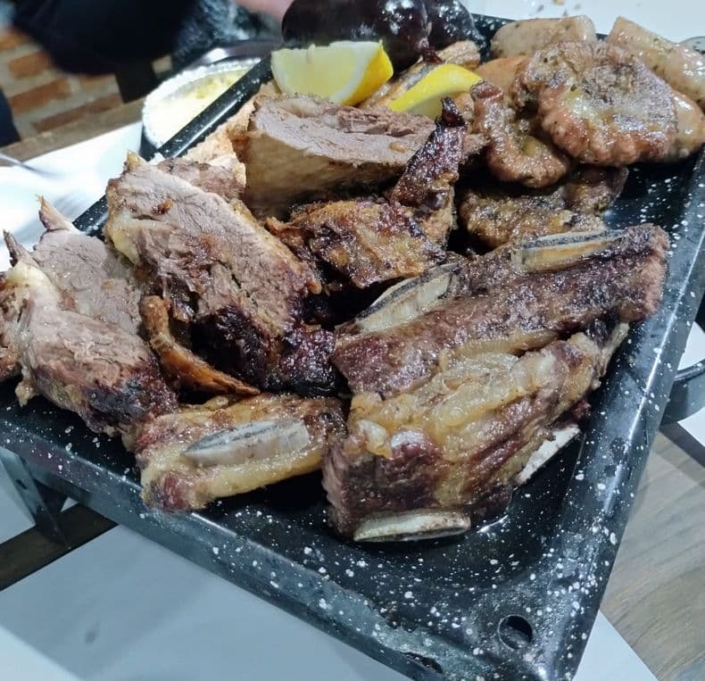 Parrilla Don Barrio: el sabor del asado pergaminense que conquista a todos