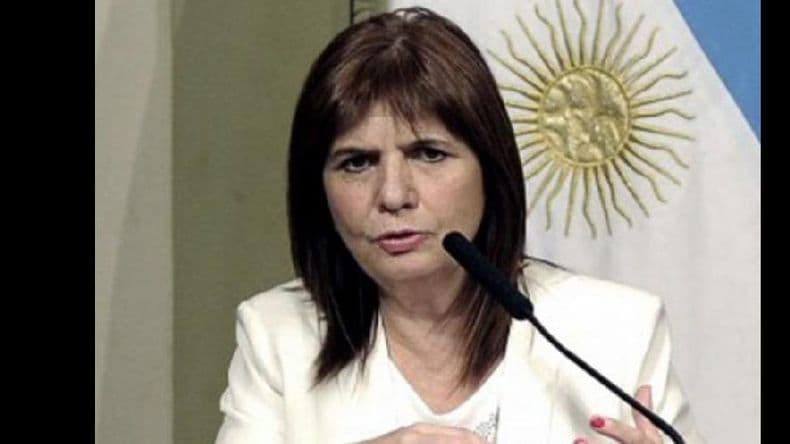 Patricia Bullrich: “Es un invento que va a haber militares en las calles”