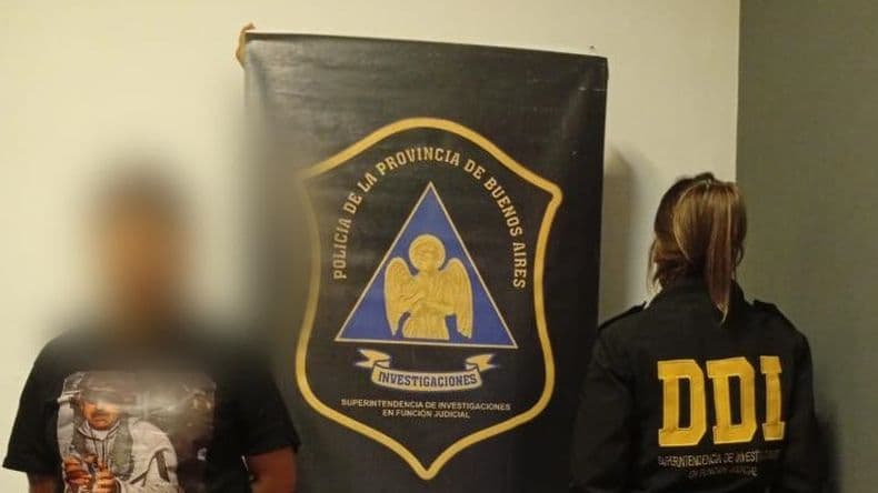 La mujer de 32 años participaba de la maniobra de estafa.