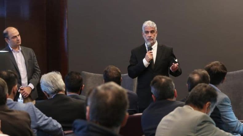 Renunció Feletti a Comercio Interior y asume Guillermo Hang, un hombre de Guzmán