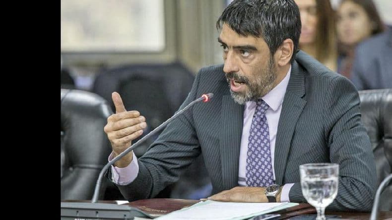 El diputado Tailhade calificó a los camaristas Irurzun y Farah como “encubridores de Macri”