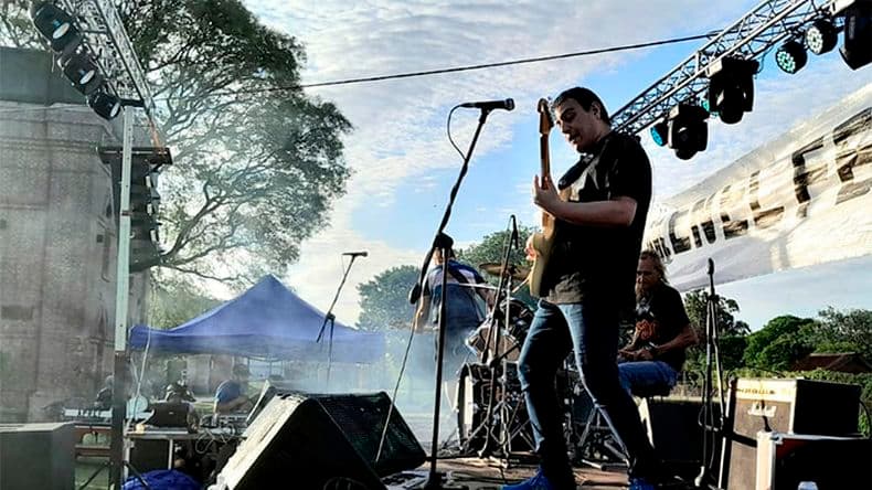 Rock en el Ferro: a puro sonido local en el anfiteatro de Sarmiento y España