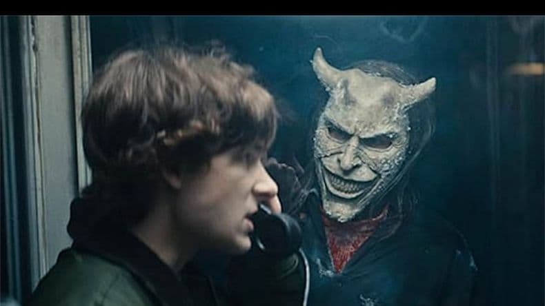 Teléfono negro 2. La secuela de la cinta de terror, dirigida por Scott Derrickso