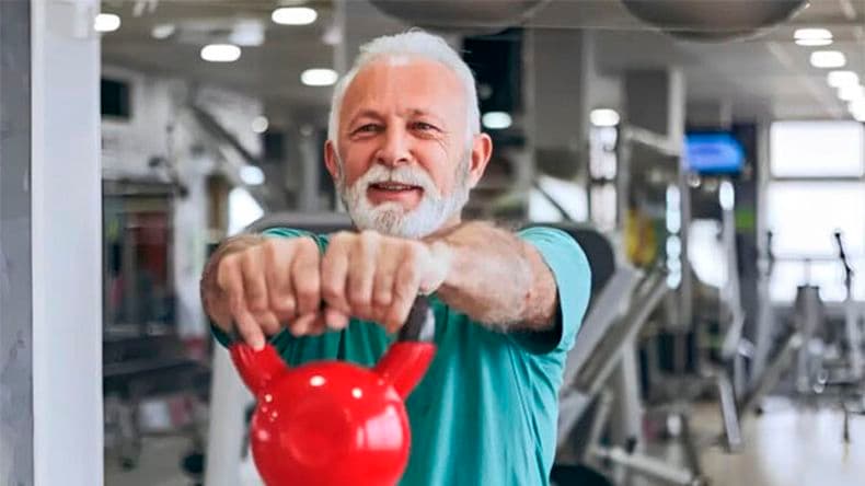 El cuerpo y la cabeza en acción para mejorar la calidad de vida de las personas de la tercera edad