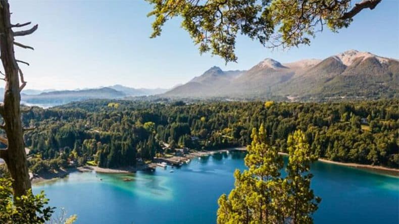 Villa La Angostura y Ushuaia: dos destinos para hacerle el aguante al frío
