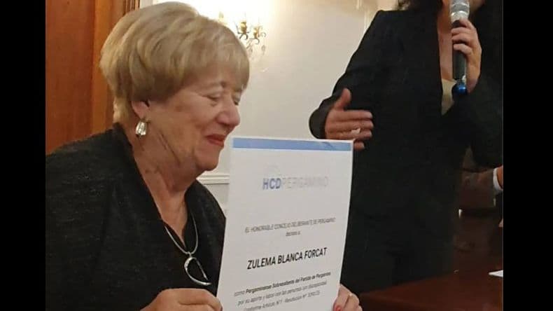 Zulema Blanca Forcat cuenta con una sólida formación en educación especial y se 