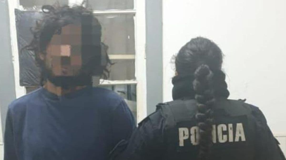 Golpeó a su pareja y minutos más tarde lo detuvieron