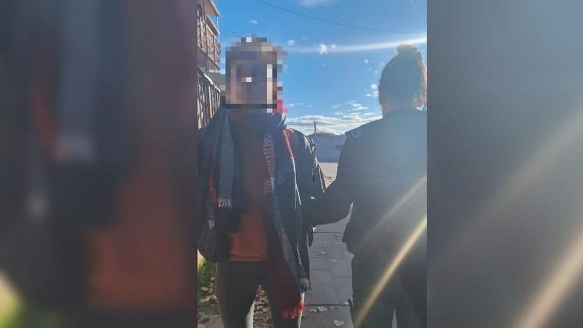 Una pelea entre mujeres terminó con una joven arrestada en el barrio Virgen de Guadalupe