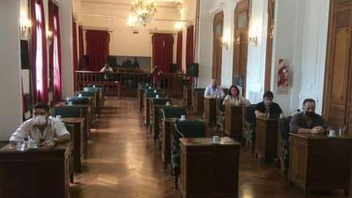 No hubo quórum de Juntos y quedó trunca la sesión para tratar la problemática del agua
