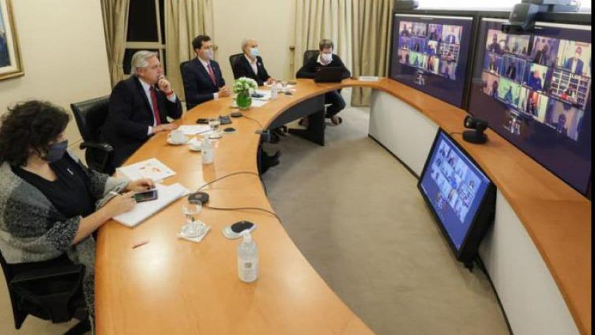 Los expertos le recomendaron a Fernández más dureza en las medidas de cuidado