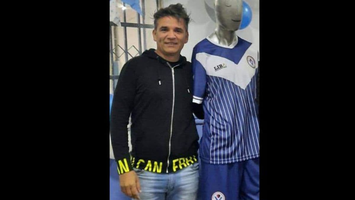 Alejandro Illoa llegó a los 100 goles en el fútbol senior