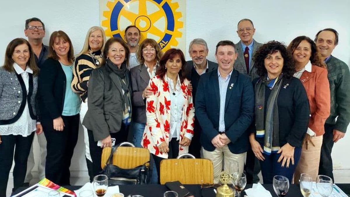 Mónica Ramírez asume nuevo compromiso, la presidencia de Rotary Club Pergamino Cruce.