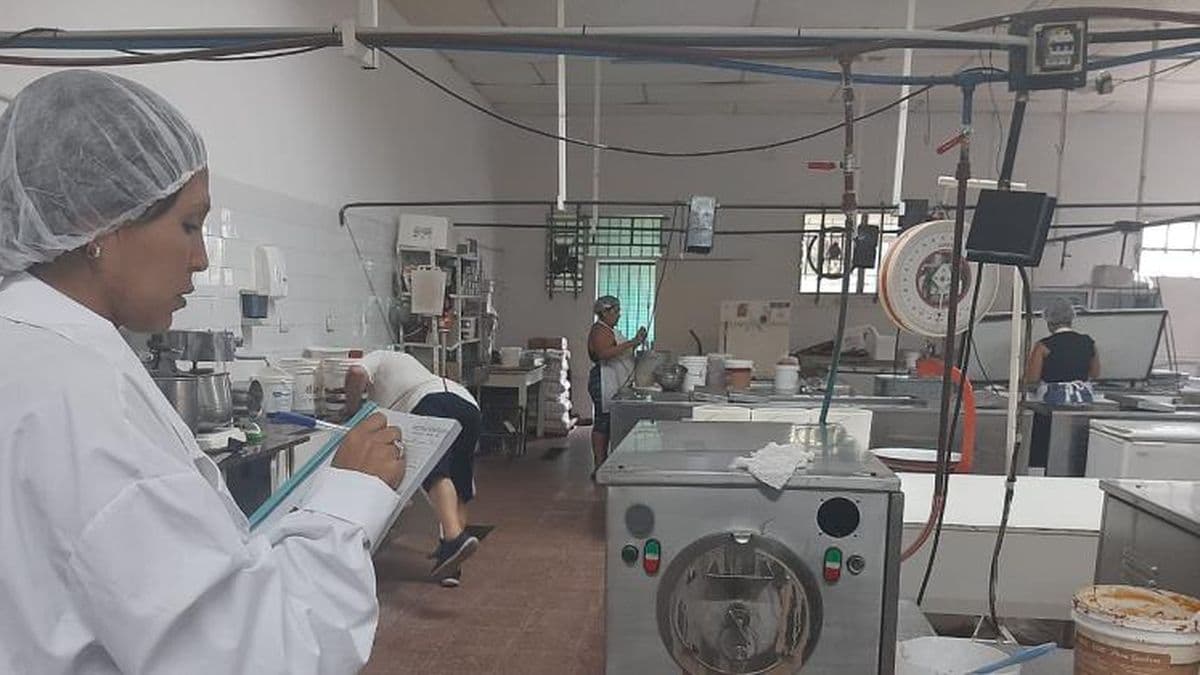 La importancia de ser responsables a la hora de manipular alimentos