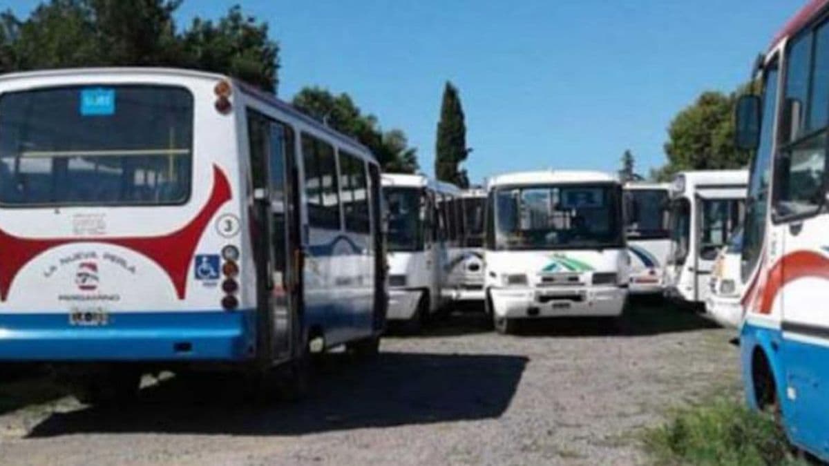 Buscan destrabar el conflicto y que se levante el paro de colectivos