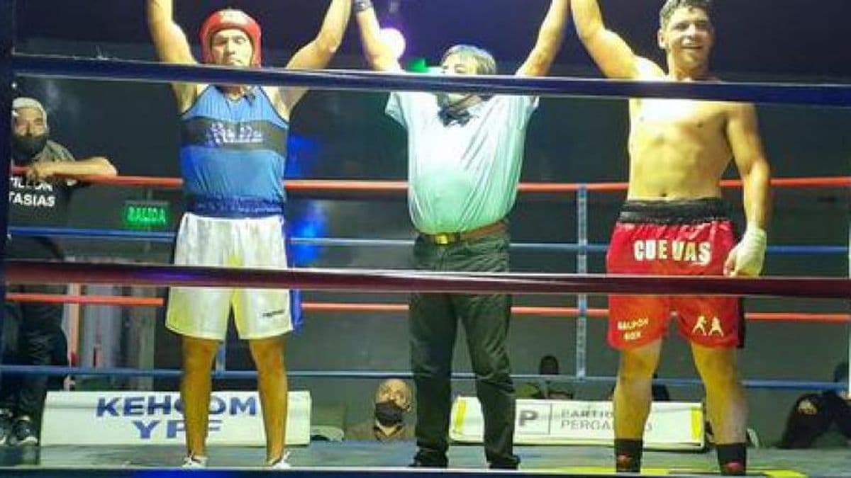 Festival de boxeo amateur en Compañía