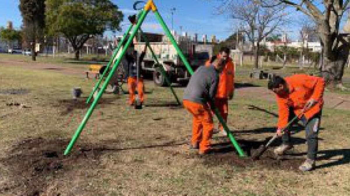 Llevan a cabo obras en la Plaza Della Paolera