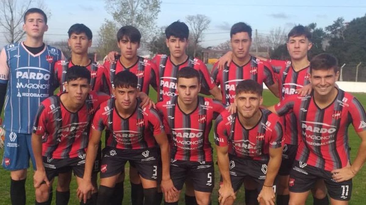 Douglas Haig ganó y es el nuevo líder del torneo de fútbol local