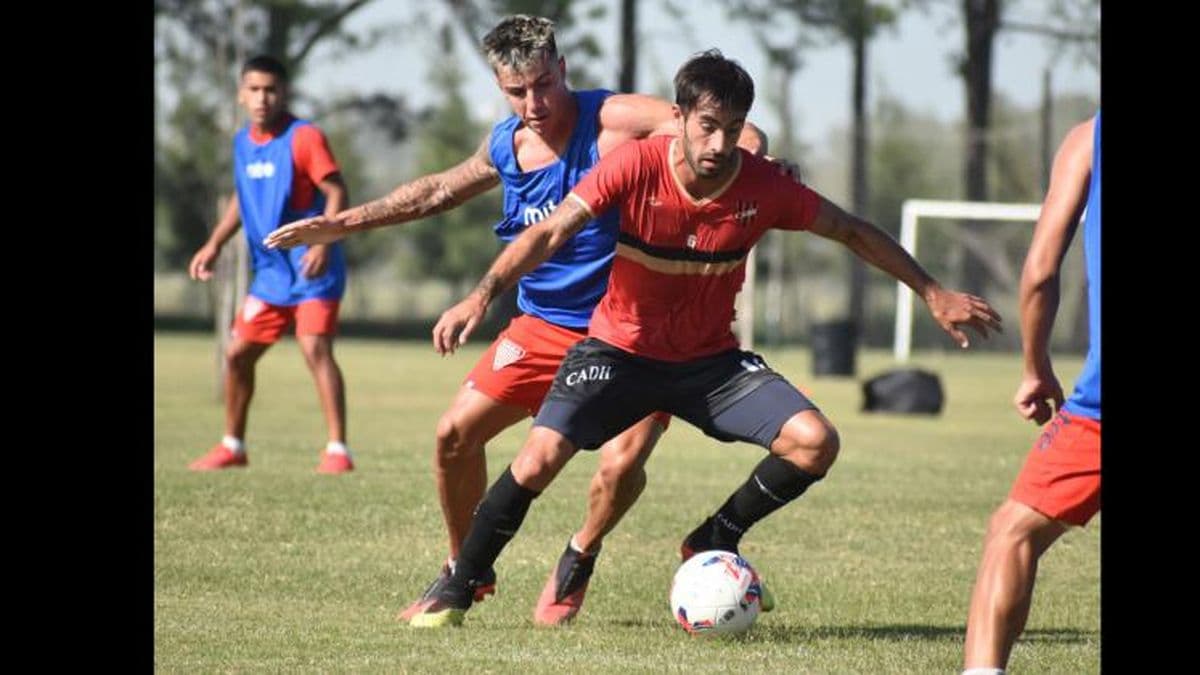 Fiesta de goles de Douglas en un amistoso con Los Andes