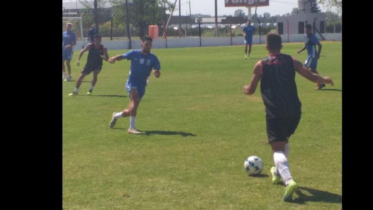 Preocupante caída de Douglas con Argentino de Monte Maíz en un partido amistoso
